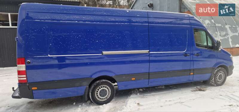 Вантажний фургон Mercedes-Benz Sprinter 2018 в Рівному