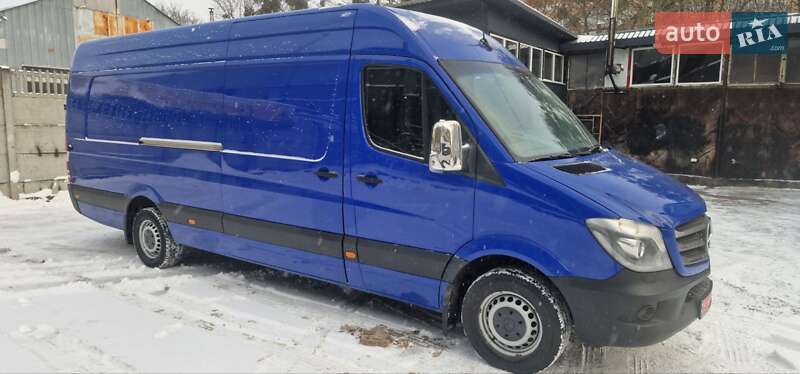Вантажний фургон Mercedes-Benz Sprinter 2018 в Рівному
