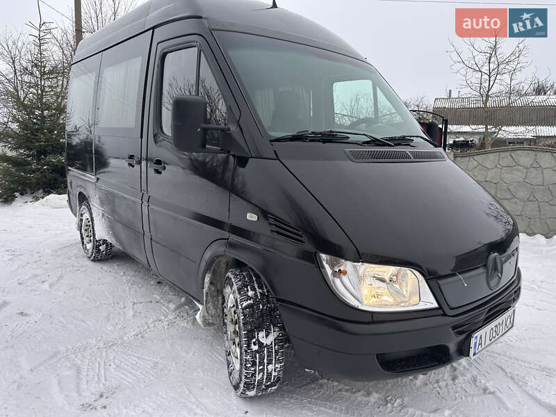 Универсал Mercedes-Benz Sprinter 2005 в Киеве фото 3 Универсал Mercedes-Benz Sprinter 2005 в Киеве