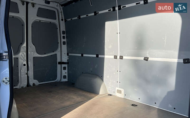 Грузовой фургон Mercedes-Benz Sprinter 2018 в Львове