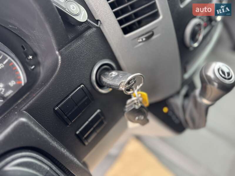 Вантажний фургон Mercedes-Benz Sprinter 2017 в Дубні
