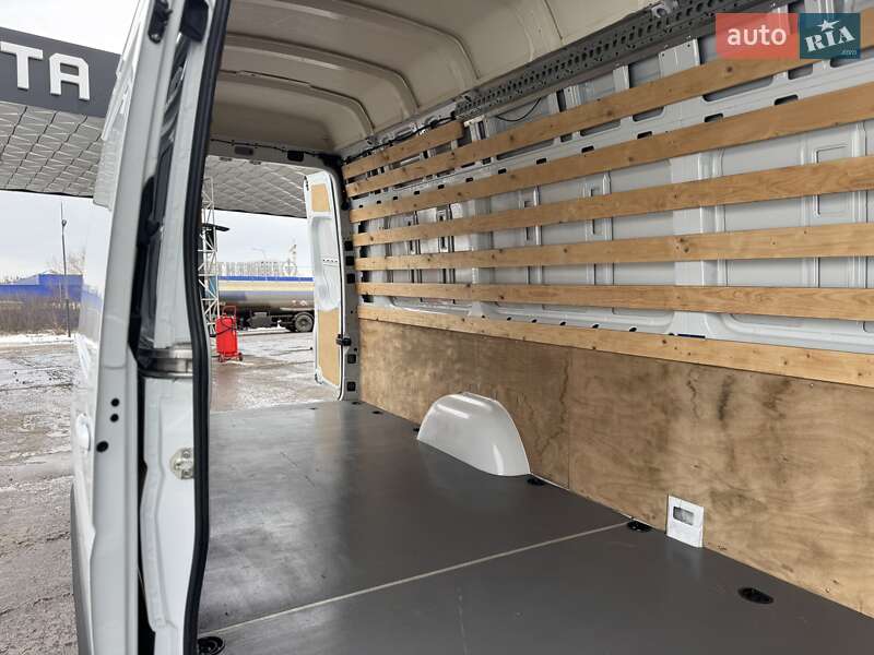 Вантажний фургон Mercedes-Benz Sprinter 2017 в Дубні