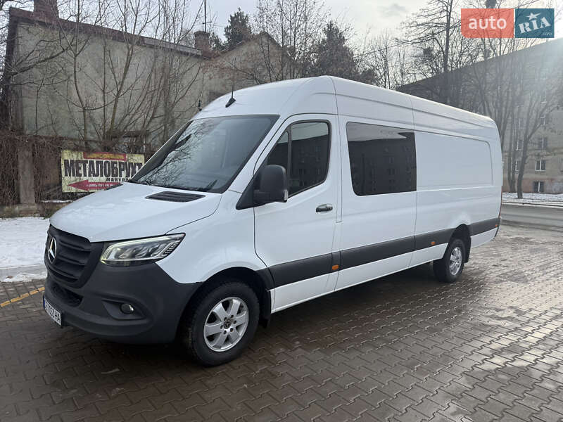 Вантажний фургон Mercedes-Benz Sprinter 2021 в Чернівцях