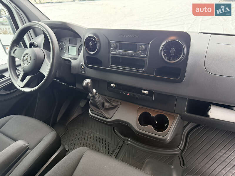 Вантажний фургон Mercedes-Benz Sprinter 2018 в Києві