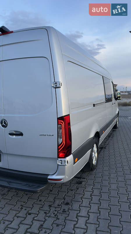 Вантажний фургон Mercedes-Benz Sprinter 2019 в Чернівцях