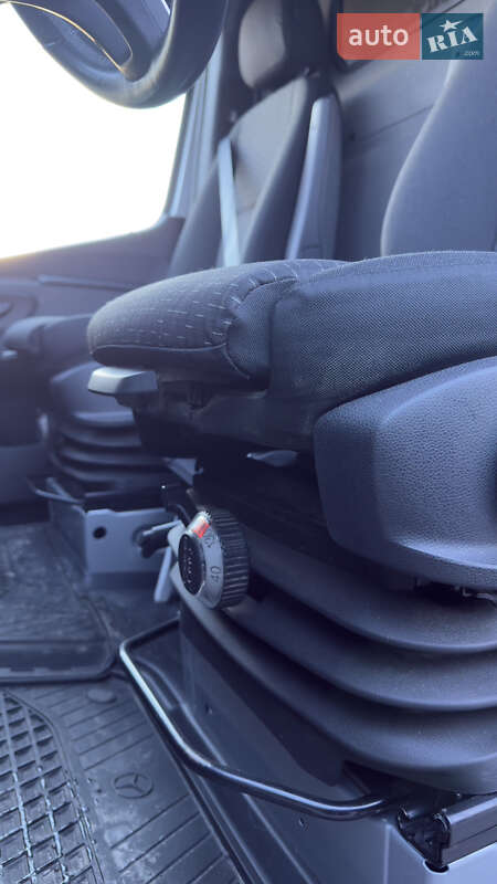 Вантажний фургон Mercedes-Benz Sprinter 2019 в Чернівцях