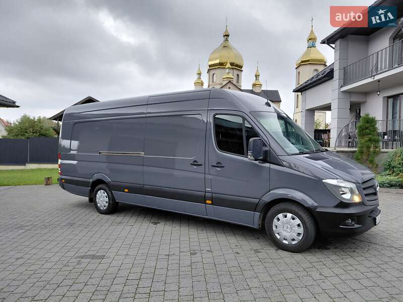 Вантажний фургон Mercedes-Benz Sprinter 2017 в Долині
