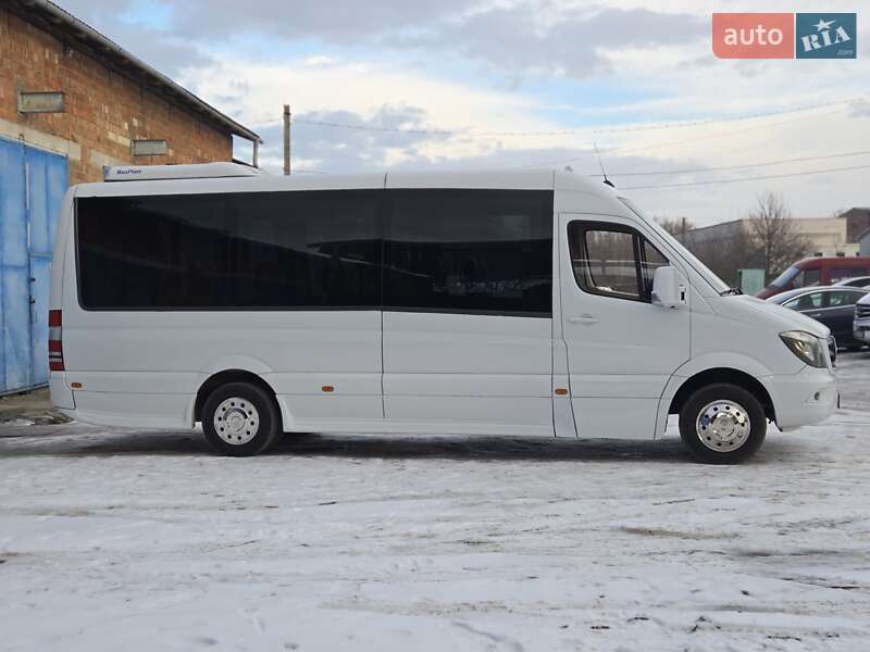 Туристичний / Міжміський автобус Mercedes-Benz Sprinter 2015 в Чернівцях
