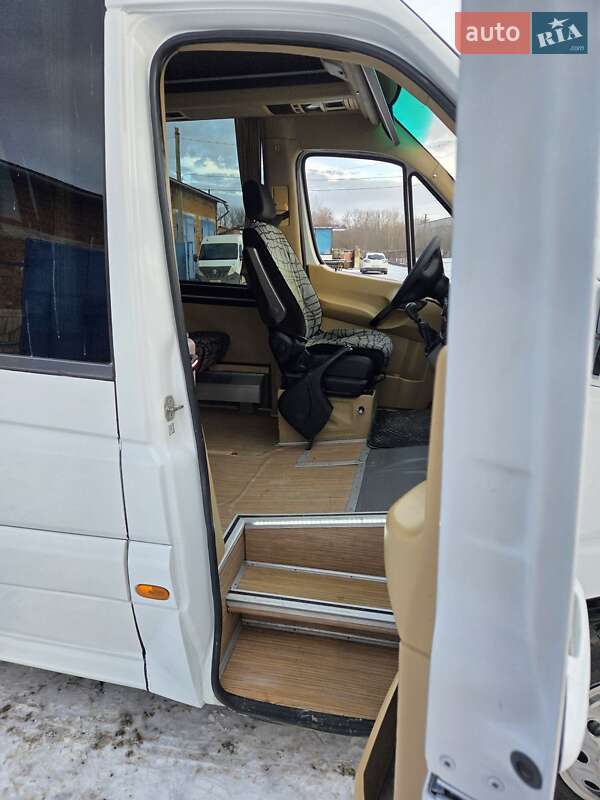 Туристичний / Міжміський автобус Mercedes-Benz Sprinter 2015 в Чернівцях