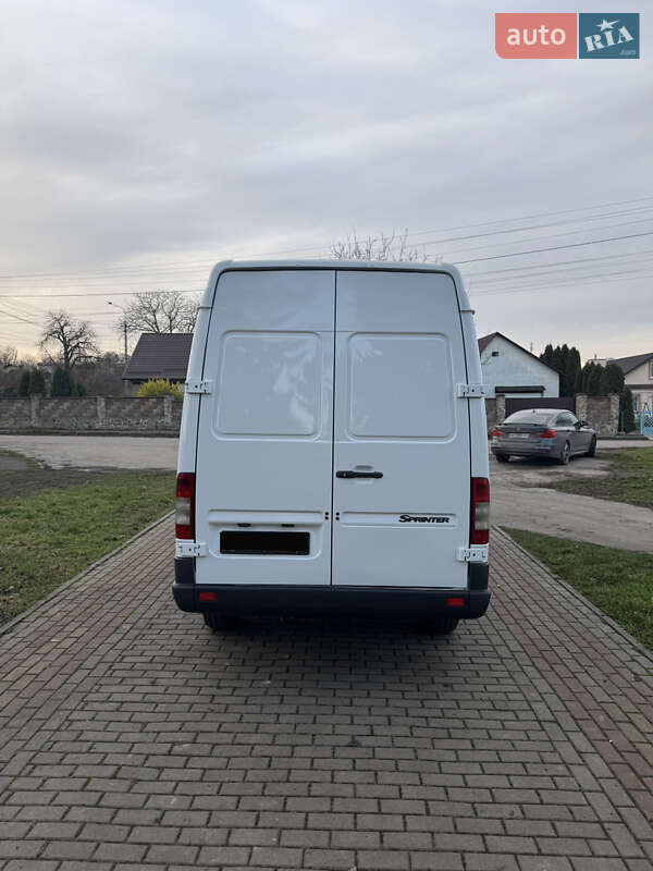 Грузовой фургон Mercedes-Benz Sprinter 2006 в Ровно фото 9 Грузовой фургон Mercedes-Benz Sprinter 2006 в Ровно