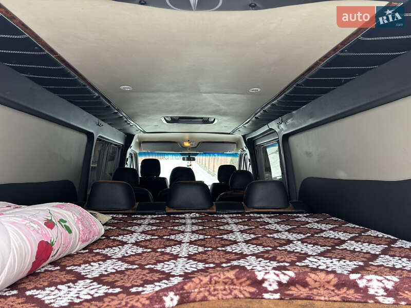 Минивэн Mercedes-Benz Sprinter 2003 в Керстенцах