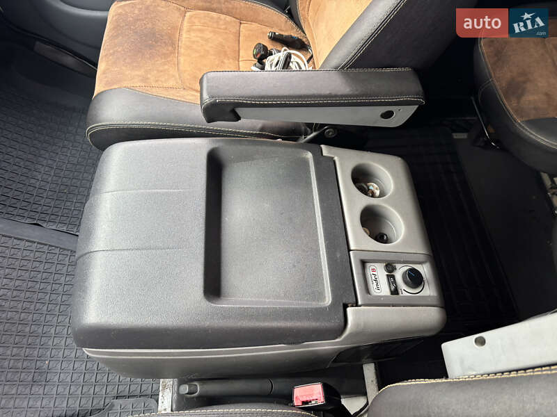 Минивэн Mercedes-Benz Sprinter 2003 в Керстенцах