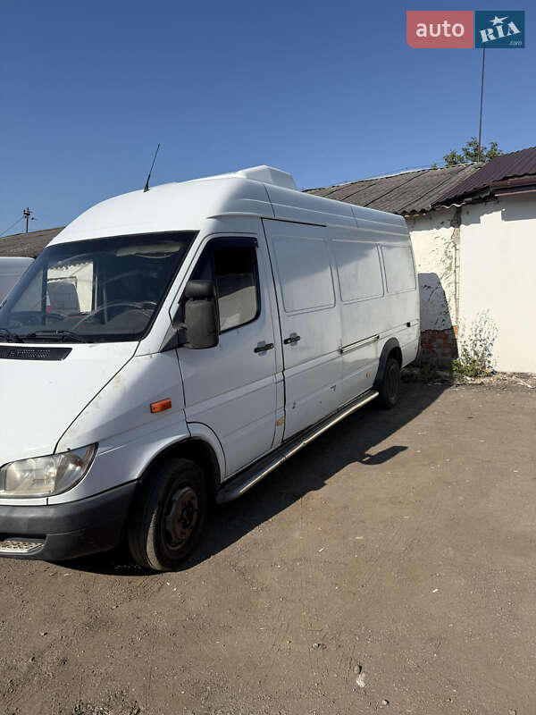Mercedes-Benz Sprinter 2003