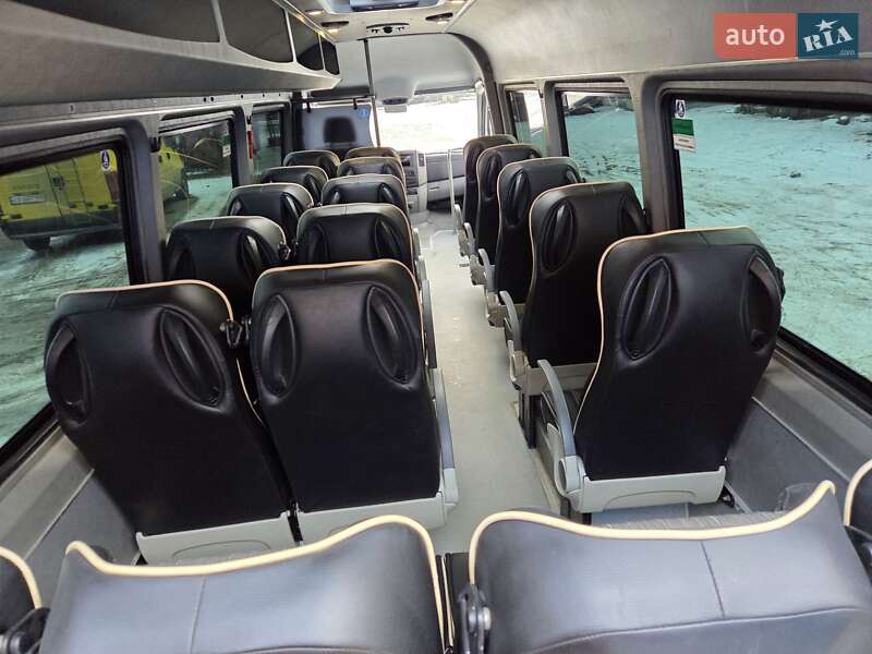 Туристичний / Міжміський автобус Mercedes-Benz Sprinter 2014 в Чернівцях
