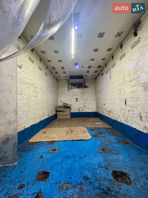 Рефрижератор Mercedes-Benz Sprinter 2001 в Киеве