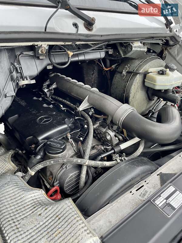 Эвакуатор Mercedes-Benz Sprinter 2002 в Виннице