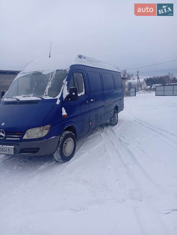 Грузовой фургон Mercedes-Benz Sprinter 2005 в Вараше