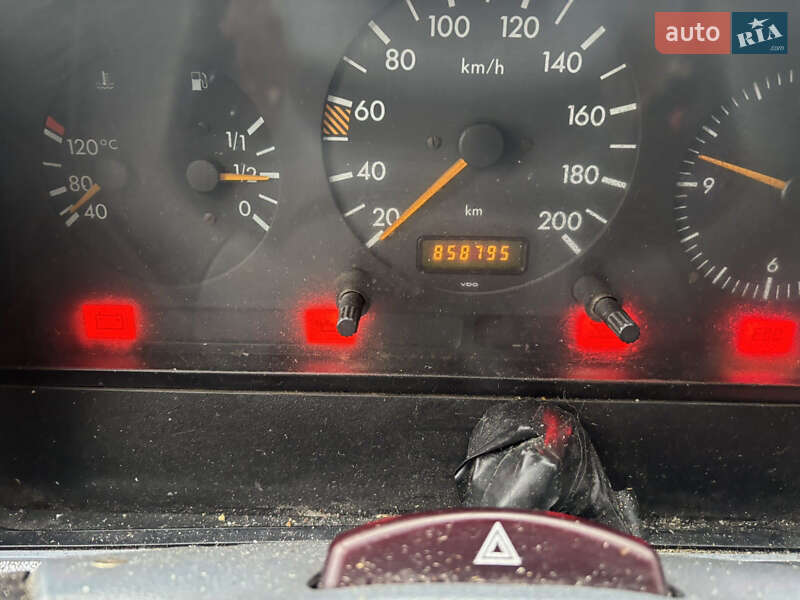 Вантажний фургон Mercedes-Benz Sprinter 1999 в Чорнухах фото 11 Вантажний фургон Mercedes-Benz Sprinter 1999 в Чорнухах