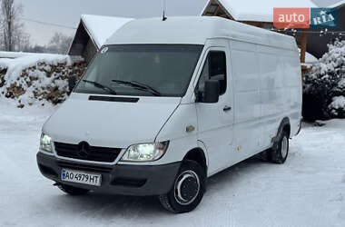 Вантажний фургон Mercedes-Benz Sprinter 2000 в Іршаві