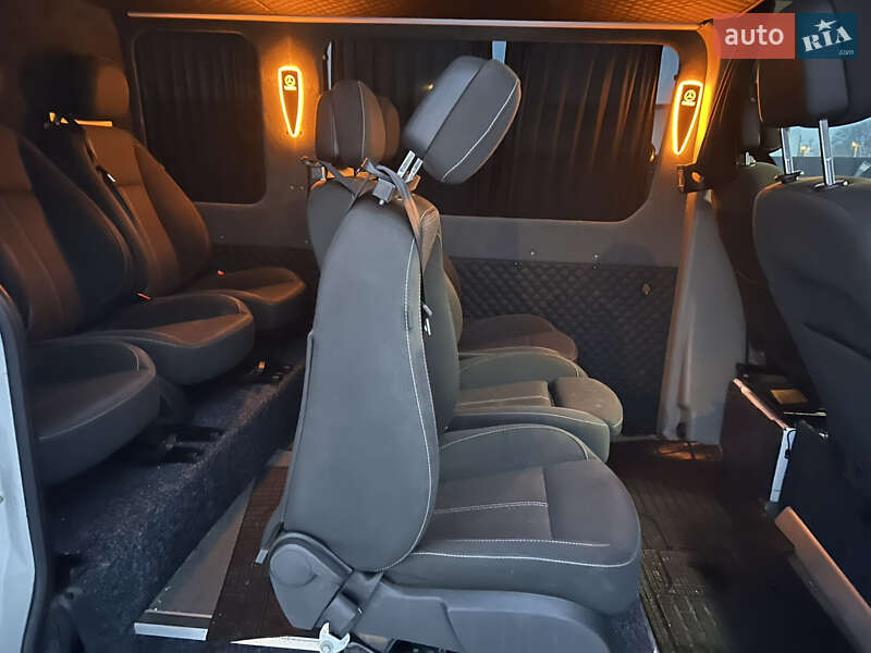 Грузопассажирский фургон Mercedes-Benz Sprinter 2016 в Львове