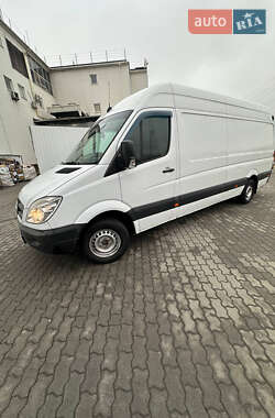 Грузовой фургон Mercedes-Benz Sprinter 2012 в Львове