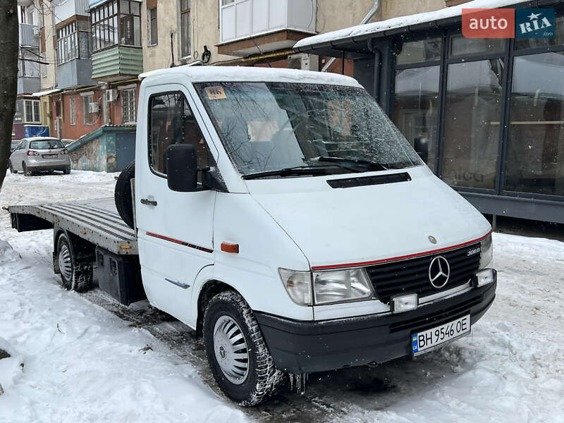 Эвакуатор Mercedes-Benz Sprinter 1999 в Виннице