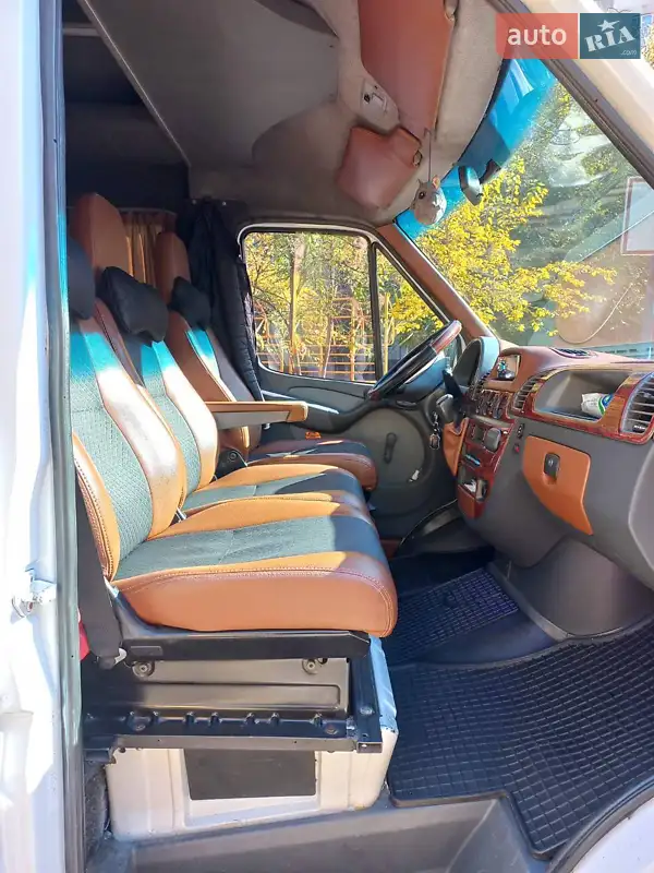 Mercedes-Benz Sprinter 2000