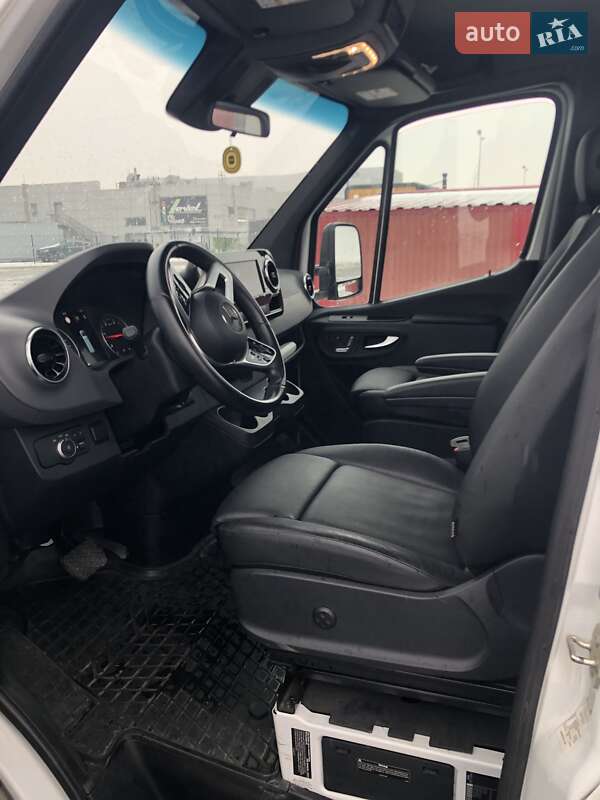 Евакуатор Mercedes-Benz Sprinter 2018 в Києві