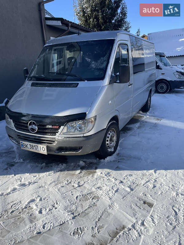 Микроавтобус Mercedes-Benz Sprinter 2005 в Вараше