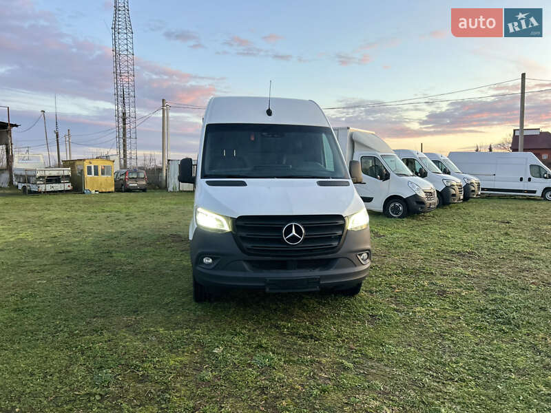 Грузовой фургон Mercedes-Benz Sprinter 2021 в Стрые