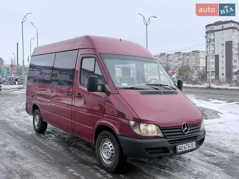 Вантажопасажирський фургон Mercedes-Benz Sprinter 2000 в Хмельницькому