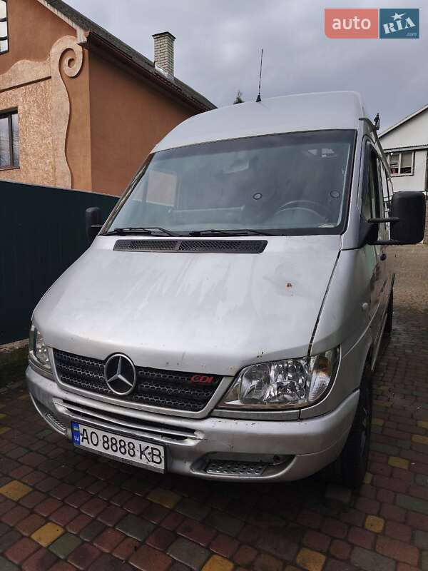 Mercedes-Benz Sprinter 2005