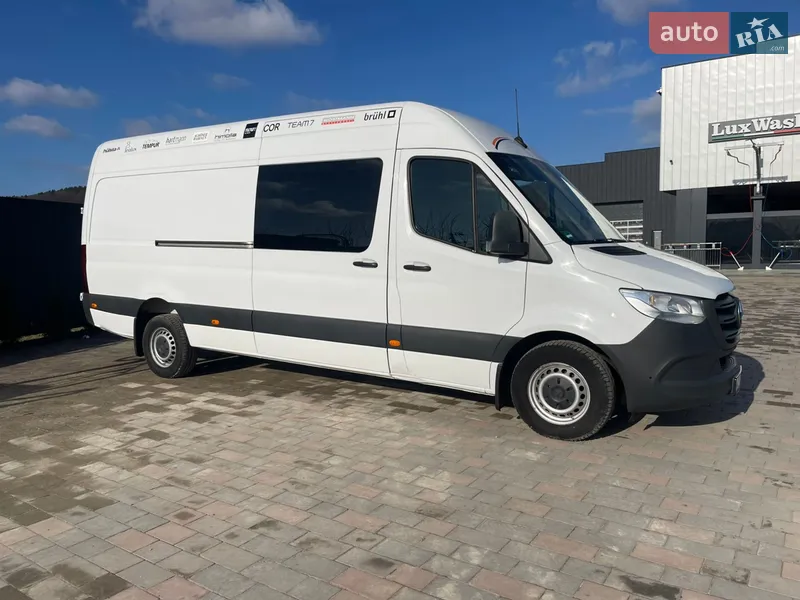 Mercedes-Benz Sprinter