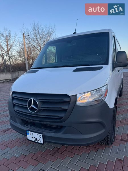 Mercedes-Benz Sprinter 2024