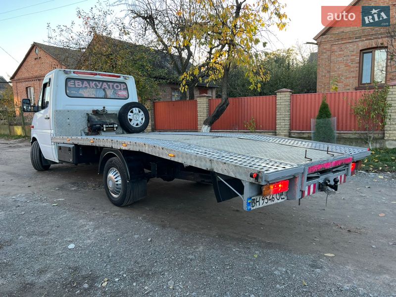 Эвакуатор Mercedes-Benz Sprinter 1999 в Виннице