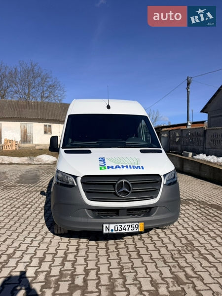 Грузовой фургон Mercedes-Benz Sprinter 2022 в Черновцах
