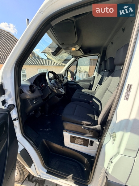 Грузовой фургон Mercedes-Benz Sprinter 2022 в Черновцах