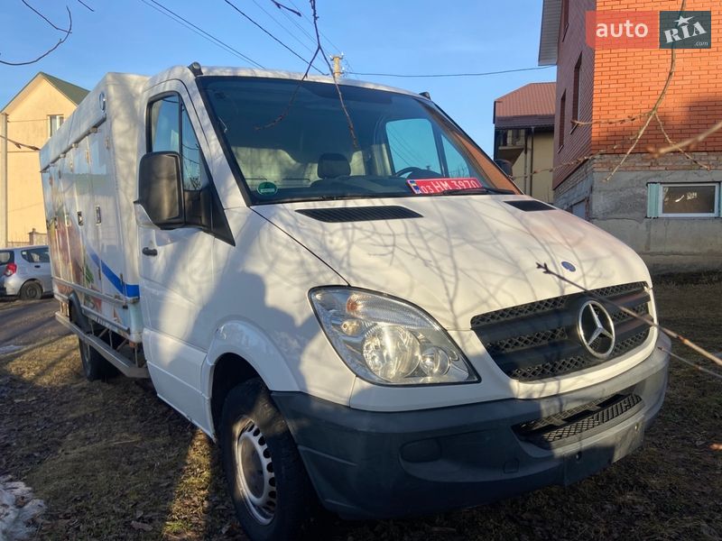 Mercedes-Benz Sprinter 2012