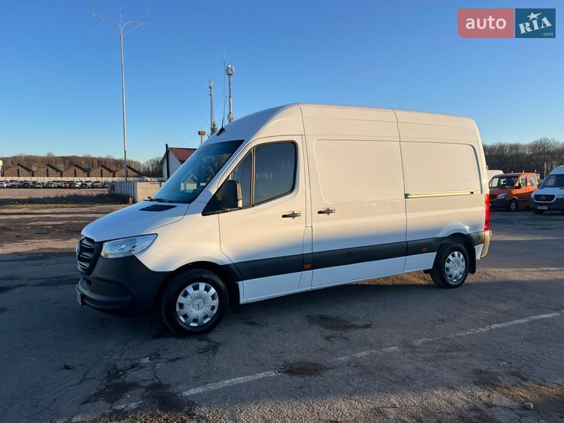 Mercedes-Benz Sprinter 2021