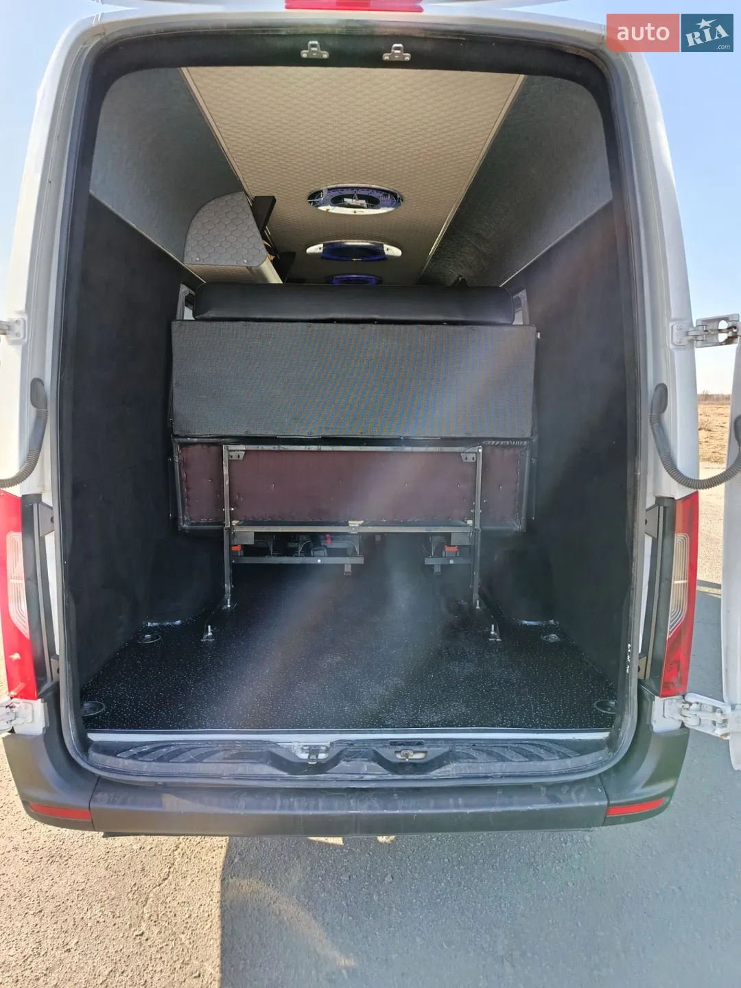 2018 Mercedes-Benz Sprinter - мініатюра 17
