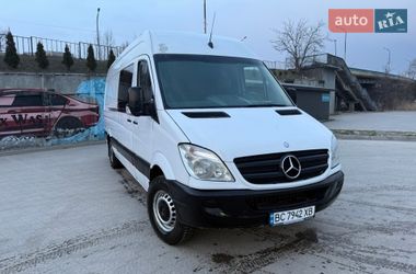 Вантажопасажирський фургон Mercedes-Benz Sprinter 2010 в Дрогобичі