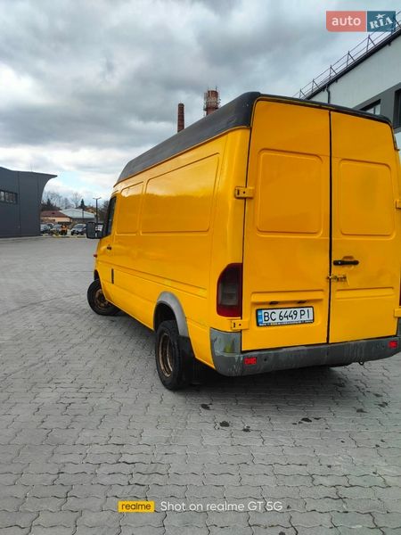 Грузовой фургон Mercedes-Benz Sprinter 2004 в Бориславе