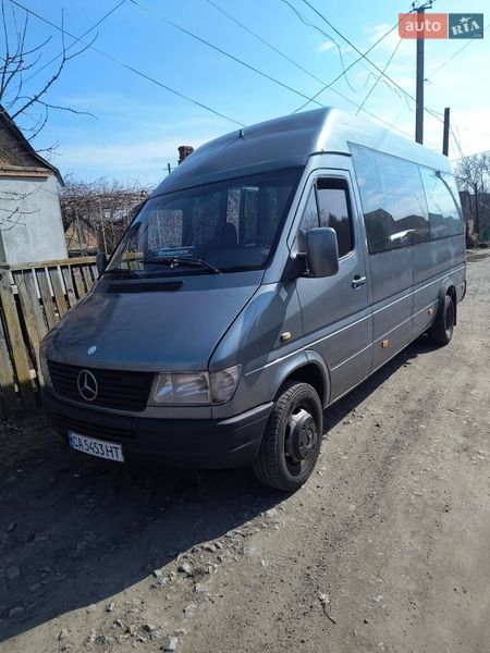 Mercedes-Benz Sprinter 2000