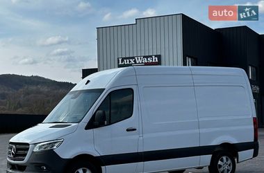 Вантажний фургон Mercedes-Benz Sprinter 2021 в Долині