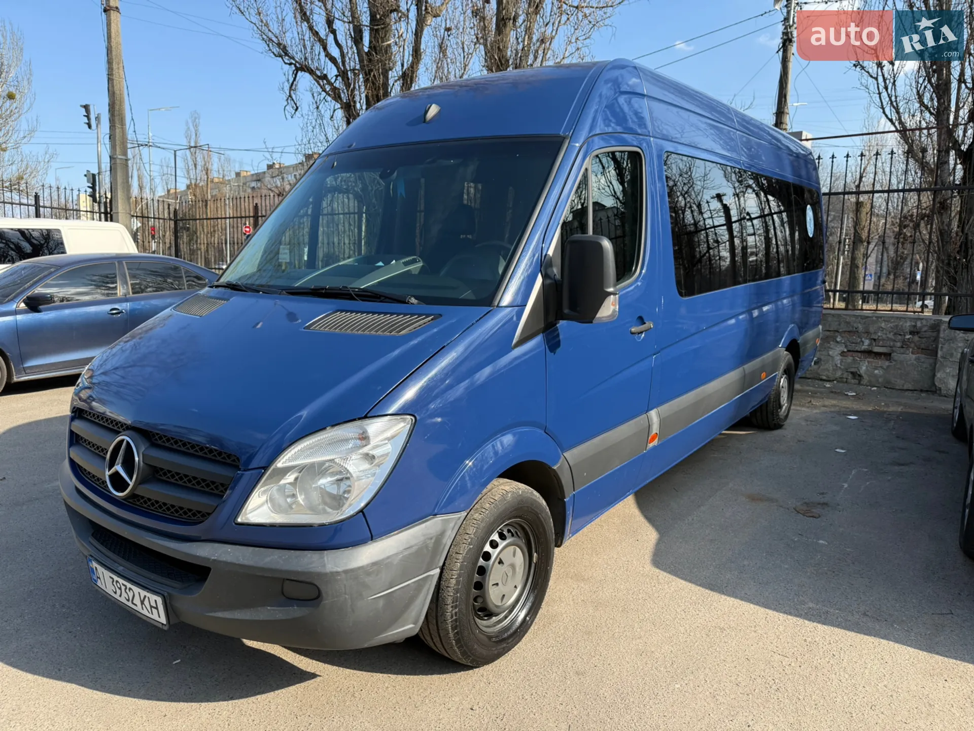 2011 Mercedes-Benz Sprinter - мініатюра 2