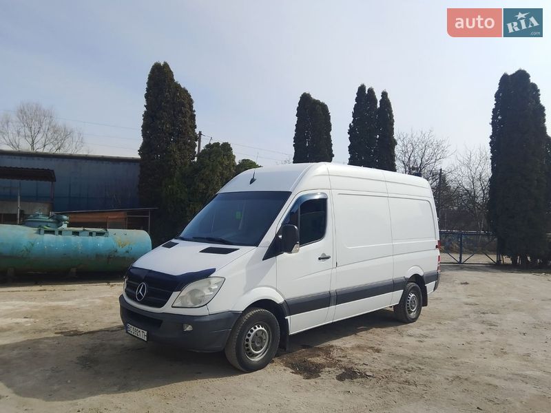 Mercedes-Benz Sprinter 2011