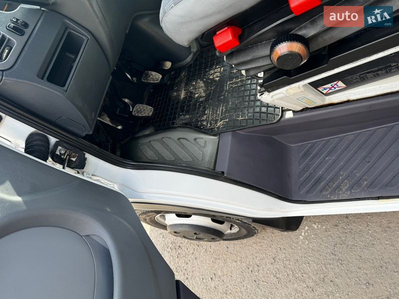 Грузовой фургон Mercedes-Benz Sprinter 2004 в Виннице