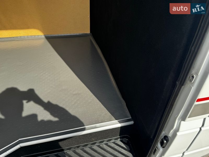 Грузовой фургон Mercedes-Benz Sprinter 2004 в Виннице