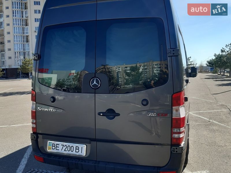 Грузопассажирский фургон Mercedes-Benz Sprinter 2011 в Николаеве
