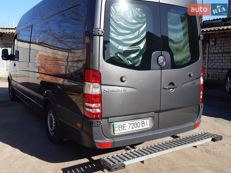 Грузопассажирский фургон Mercedes-Benz Sprinter 2011 в Николаеве